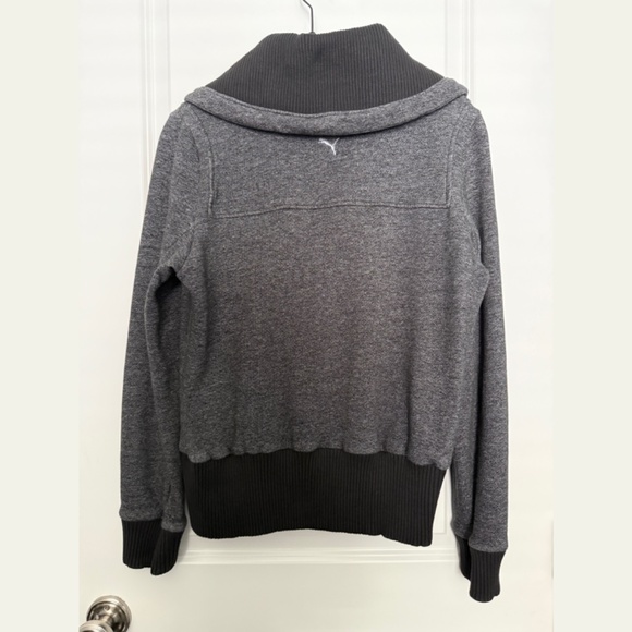 Puma Heather Gray Zip Up & Snap Sweater Size Large w/Black Wide Collar Accent - Picture 2 of 11